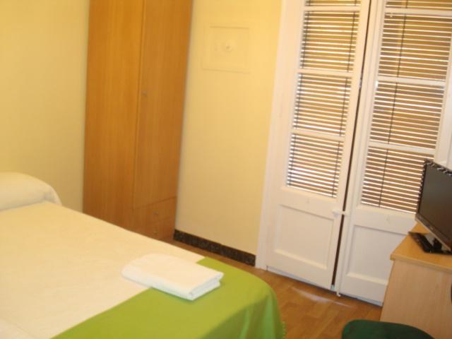 Hostel Turistic Castell Barselona Dış mekan fotoğraf