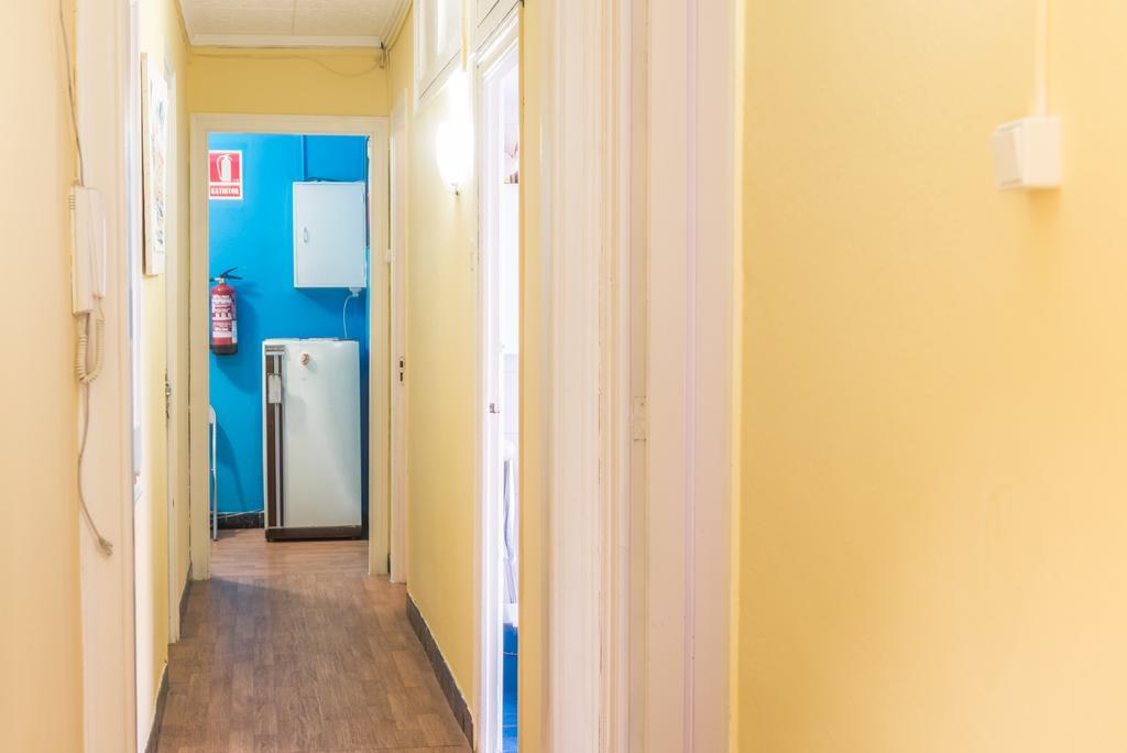 Hostel Turistic Castell Barselona Dış mekan fotoğraf