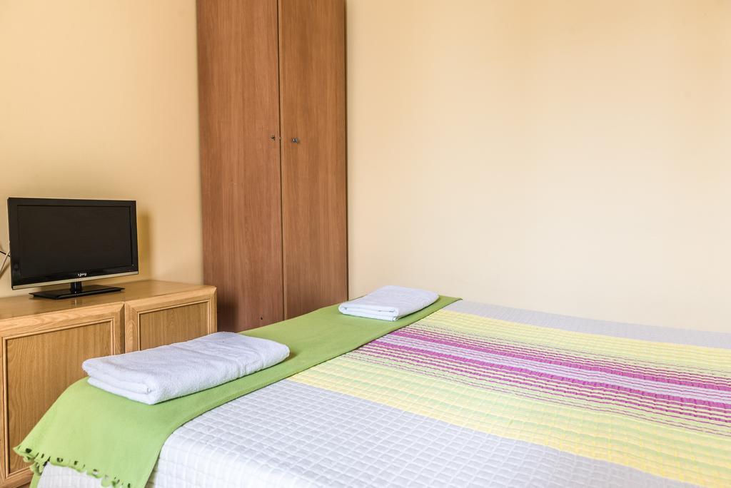 Hostel Turistic Castell Barselona Dış mekan fotoğraf
